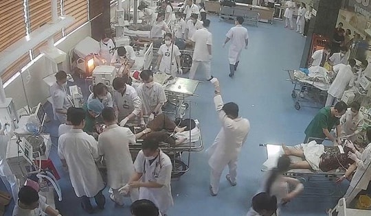 Tìm người thân của 7 nạn nhân gặp nạn trên cao tốc