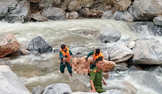 Đà Nẵng: 5 cháu nhỏ rủ nhau ra suối tắm, 2 cháu tử vong và mất tích