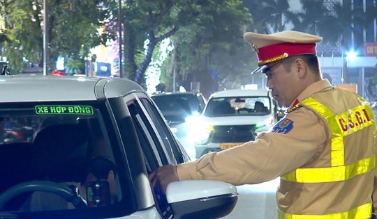 Huế xử lý hàng loạt trường hợp vi phạm nồng độ cồn trong ngày đầu ra quân đợt cao điểm