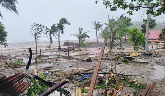 Trung Quốc kích hoạt ứng phó khẩn cấp khi siêu bão Fung-wong đi vào Biển Đông