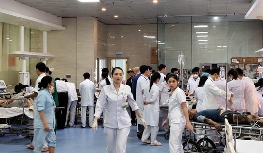 Thông tin mới nhất về sức khỏe 7 người trong vụ tai nạn trên cao tốc