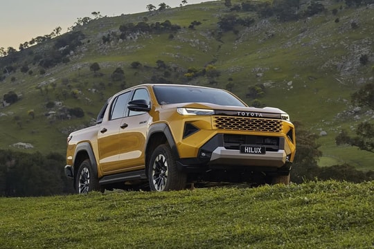 Toyota ra mắt HiLux 2026 - đối thủ đáng gờm của Ford Ranger