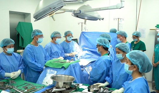 Bệnh viện Chợ Rẫy thực hiện thành công 7 ca ghép tạng trong 3 ngày, ghi dấu ca ghép phổi đầu tiên ở phía Nam
