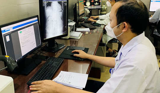 Lào Cai chú trọng đầu tư y tế, tạo động lực phát triển và giảm nghèo bền vững