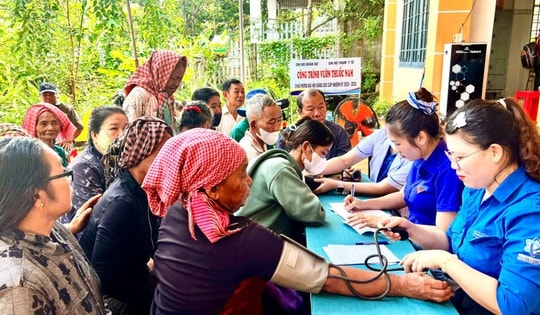 Đồng Nai đẩy mạnh giảm nghèo bền vững gắn với đầu tư y tế vùng khó khăn