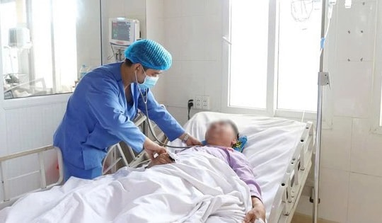 Cứu sống người đàn ông phù phổi cấp nguy kịch do suy tim thể nặng