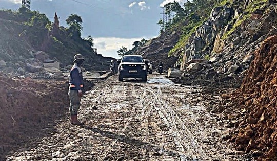 Thông toàn tuyến Quốc lộ 14E bị chia cắt nặng do sạt lở sau 3 cơn bão liên tiếp