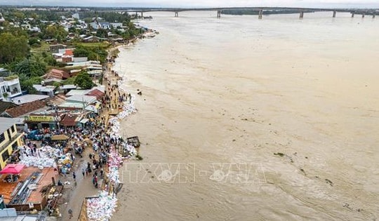Sạt lở nghiêm trọng, Đà Nẵng công bố tình huống khẩn cấp về thiên tai