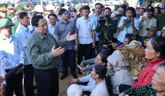 Thủ tướng: Khôi phục sản xuất, ổn định đời sống người dân vùng bão trước Tết Nguyên đán
