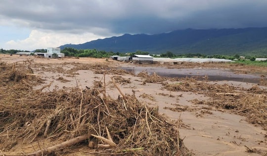 Khởi tố vụ án vỡ hồ chứa nước gây chết người ở Lâm Đồng