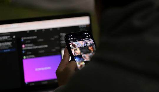 Từ mặc cảm đến sẻ chia (Kỳ cuối): Người 'săn HIV' từ những mảnh đời lạc lối