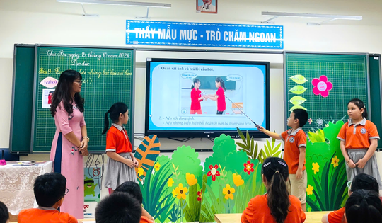 Vì sao lương nhà giáo được xếp cao nhất?