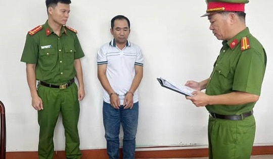 Một phút mất kiểm soát, bạn nhậu lĩnh nhát dao vào ngực