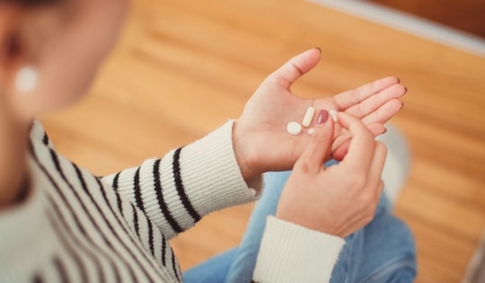 Sự thật ít ai biết: 5 loại thuốc thông dụng có thể âm thầm làm tổn thương tim