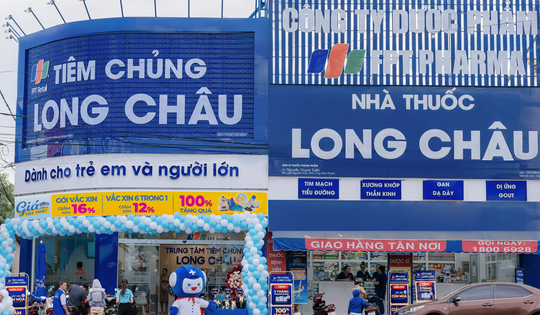 Hé lộ 'anh trai' là đại sứ mới trong chiến dịch bảo vệ sức khỏe cộng đồng của Long Châu