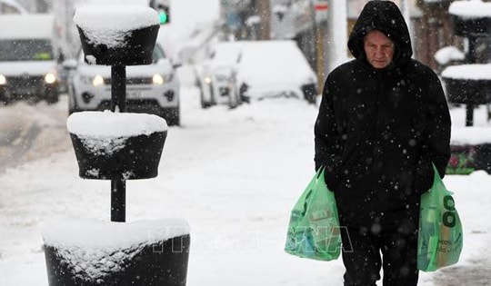 Anh ban bố cảnh báo sức khỏe khi hứng chịu đợt lạnh đầu tiên của mùa Đông