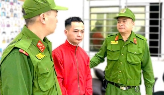 Bắt đối tượng truy nã tại sân bay Nội Bài