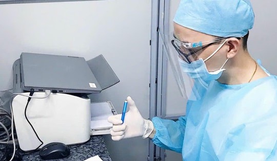 18 năm 'sống trong bóng tối' với cơ thể nhiễm H và quyết định thay đổi cuộc đời