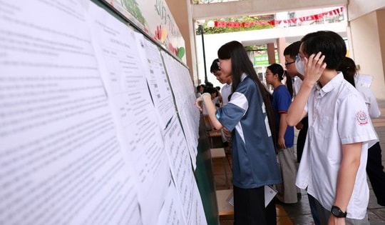 Hà Nội dự kiến lùi kỳ thi vào lớp 10, phụ huynh lo áp lực 'kéo dài'