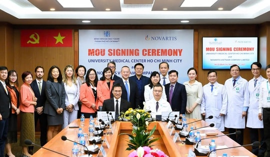 Hợp tác xây dựng và phát triển mô hình điều trị kiểu mẫu, triển khai các chương trình dành cho người bệnh