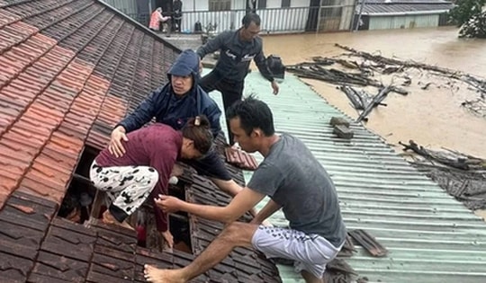 Thủ tướng chỉ đạo khẩn: Không để người dân kêu cứu trên nóc nhà mà không được ứng cứu kịp thời