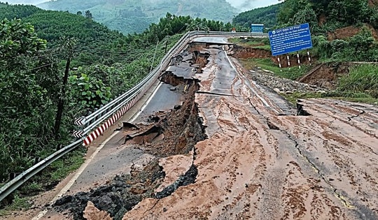 Những địa phương nào đang được yêu cầu ứng phó khẩn trước mưa lũ đặc biệt lớn?