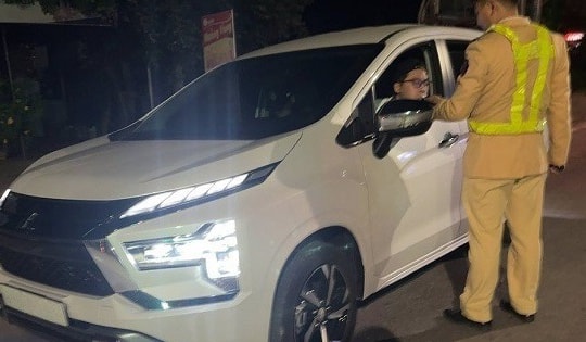 Tối 21/11, cả nước phát hiện hơn 1.500 trường hợp vi phạm nồng độ cồn