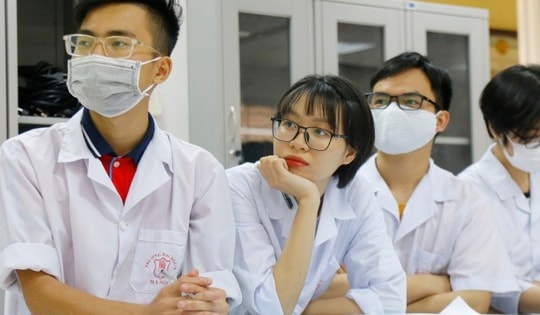 Dự thảo Luật Giáo dục đại học: Đừng đào tạo bác sĩ theo quy trình hành chính thay vì quy trình chuyên môn