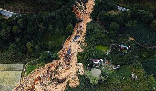 Khi nào các tuyến sạt lở tại Khánh Hòa, Lâm Đồng sẽ thông xe trở lại?