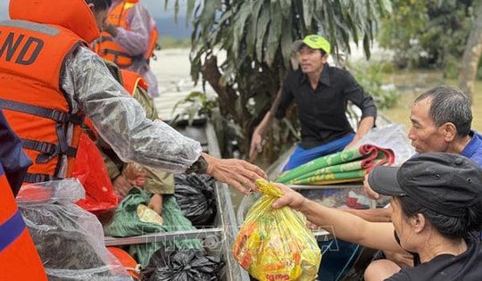 Truyền thông quốc tế: Chính phủ Việt Nam đẩy nhanh nỗ lực ứng phó quyết liệt với lũ lụt