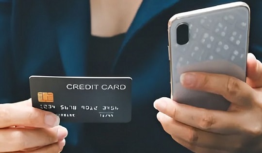 Cô gái ở Hà Nội bị lừa gần 500 triệu đồng khi sập bẫy tuyển dụng nhân viên ngân hàng online