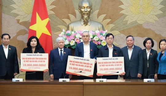 Hà Nội trao kinh phí hỗ trợ cho Đắk Lắk, Lâm Đồng, Khánh Hoà khắc phục hậu quả mưa lũ