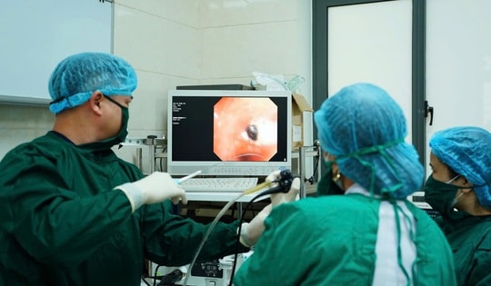 Hai bệnh nhân thoát nguy kịch nhờ gắp dị vật đường thở kịp thời