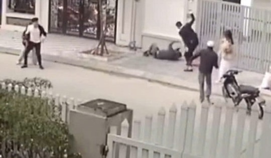 Công an đang xác minh vụ người đàn ông bị đánh ở An Khánh, Hà Nội