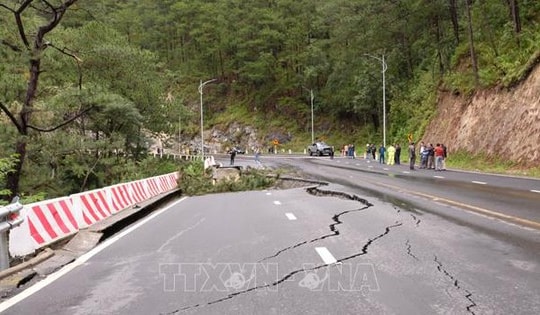 Thông xe tạm thời đèo Prenn, cửa ngõ trung tâm tỉnh lỵ Lâm Đồng