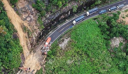 Vẫn còn 12 vị trí tắc đường do mưa lũ trên cấc Quốc lộ qua Khánh Hòa, Lâm Đồng