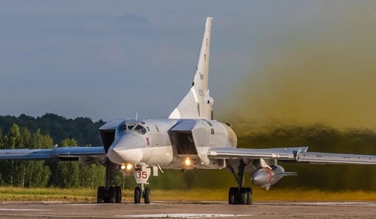 Nga điều loạt máy bay ném bom Tu-22M3 từ Viễn Đông áp sát Ukraine
