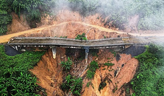 Thêm 2 tuyến huyết mạch giao thông phải công bố tình huống khẩn cấp