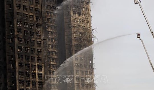 Cháy chung cư ở Hong Kong: Cảnh báo số người chết tiếp tục tăng khi còn hơn 200 người mất tích