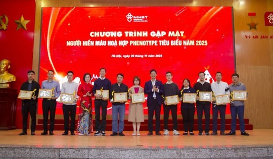 Những 'chiến binh' thầm lặng không ngại đường xa, đêm ngày, hiến giọt máu hoà hợp cứu người