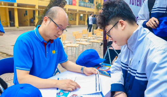 Tuyển sinh 2026: Loạt trường đại học tiếp tục 'săn' thí sinh có chứng chỉ SAT