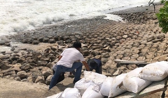 Kè biển Mũi Né sạt lở nghiêm trọng, kiến nghị công bố tình huống khẩn cấp