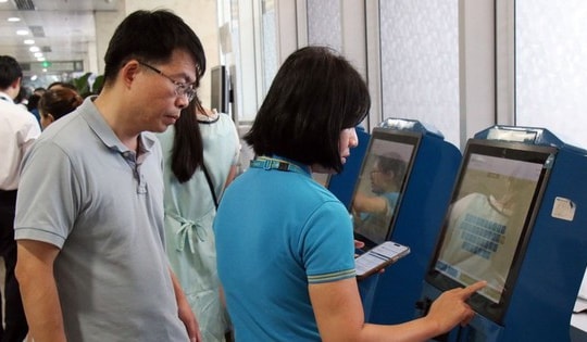 Từ 1/12, chỉ làm thủ tục tại quầy với khách có hành lý ký gửi và khách đặc biệt