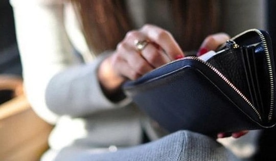 Từ 15/12, kiểm soát thu nhập của vợ hoặc chồng sẽ bị phạt đến 30 triệu đồng