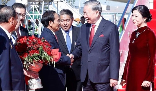 Tổng Bí thư Tô Lâm và Phu nhân đến Vientiane, bắt đầu thăm cấp Nhà nước tới Lào