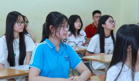 Cuộc đua vào lớp 10 nóng lên: Lịch học kín đặc, môn thi thứ ba vẫn là ẩn số