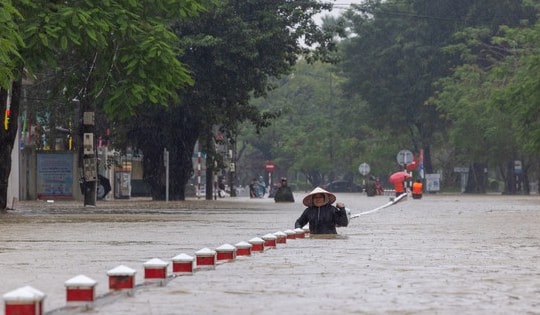 Thiên tai cực đoan gia tăng, chuyên gia cảnh báo quy luật mưa lũ đang đổi khác