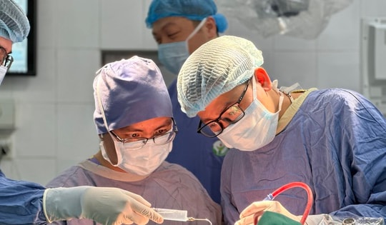 Áp dụng kỹ thuật mới trong phẫu thuật u thần kinh đệm lan tỏa, rút ngắn thời gian mổ