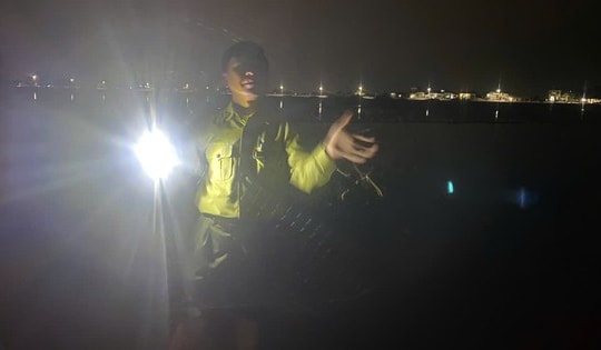 Tiêu hủy hơn 15.000m lưới bẫy chim trời ở Huế