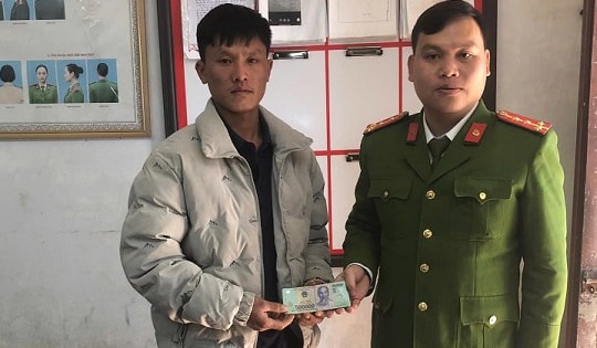 Lao động nghèo để quên 30 triệu đồng trong quán cơm và cái kết ấm lòng ở Tà Xùa